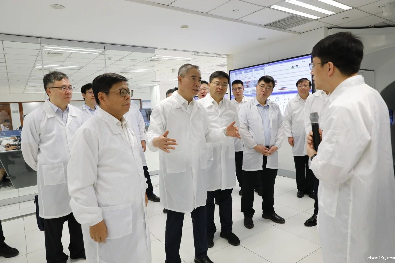 工信部副部长辛国斌到竞技宝JJB官网app调研